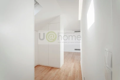 Apartamento T3 para Venda em Campolide