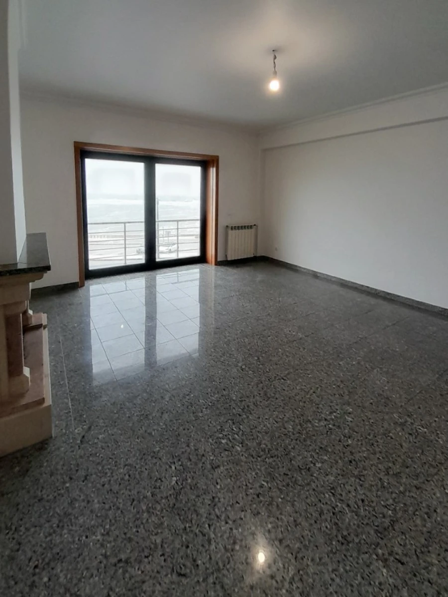 Apartamento T2 para Venda em Buarcos Foto 9