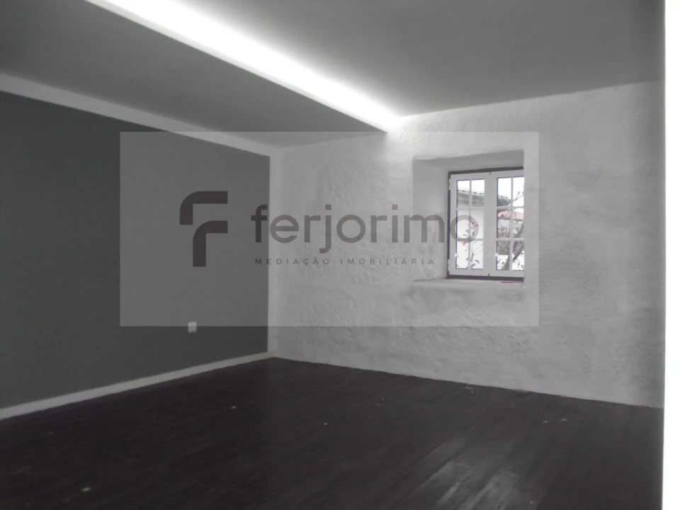 Moradia T3 para Venda em Azurem Foto 5