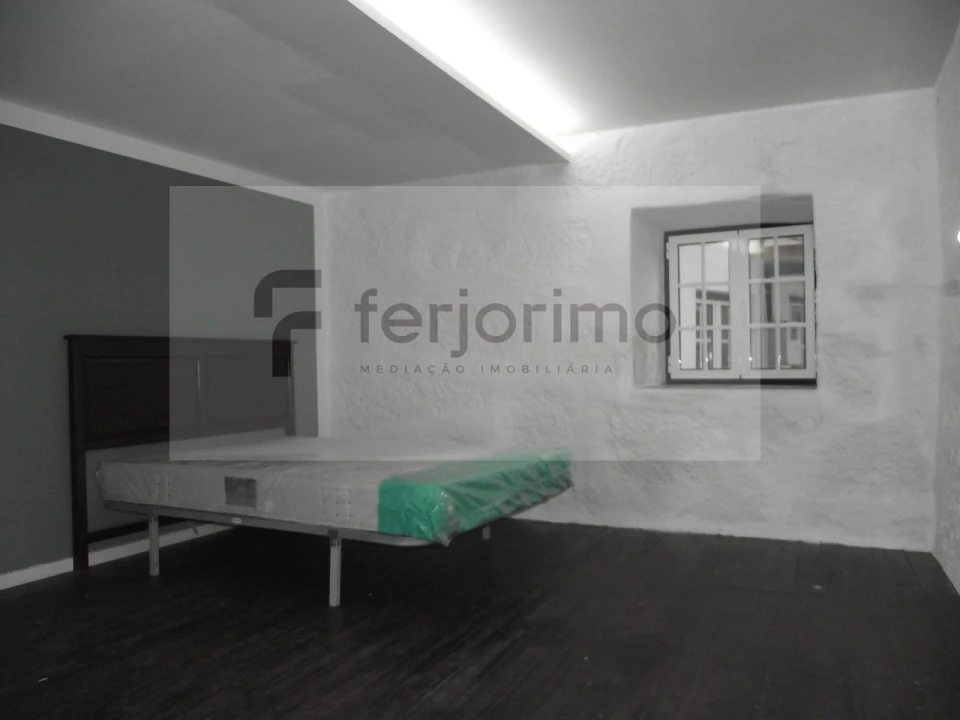 Moradia T3 para Venda em Azurem Foto 6