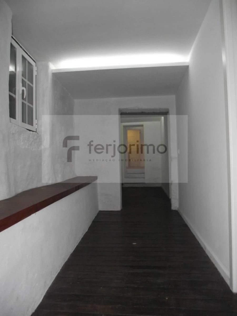 Moradia T3 para Venda em Azurem Foto 4