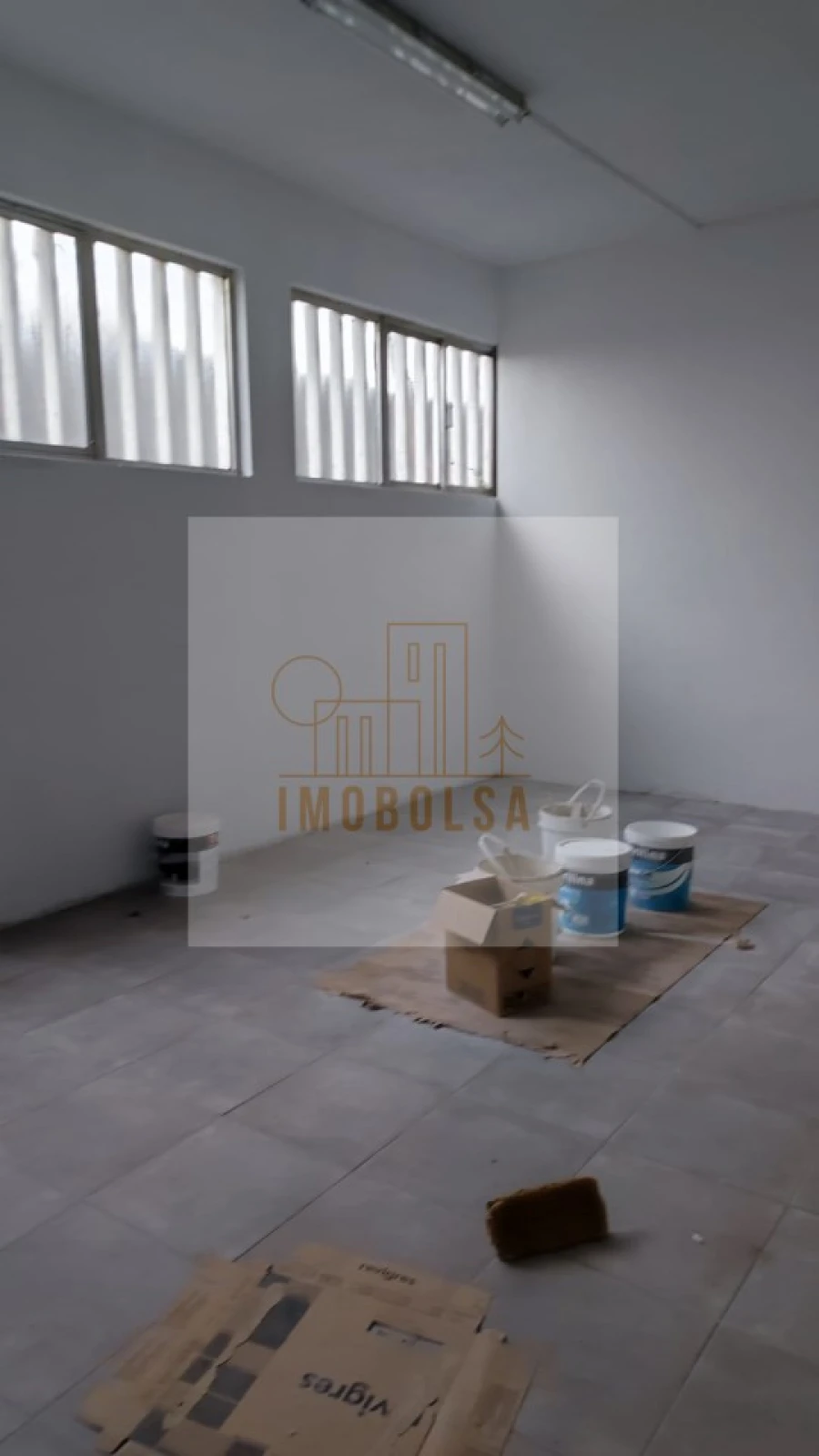 Loja para Arrendamento em Antas e Abade de Vermoim Foto 5