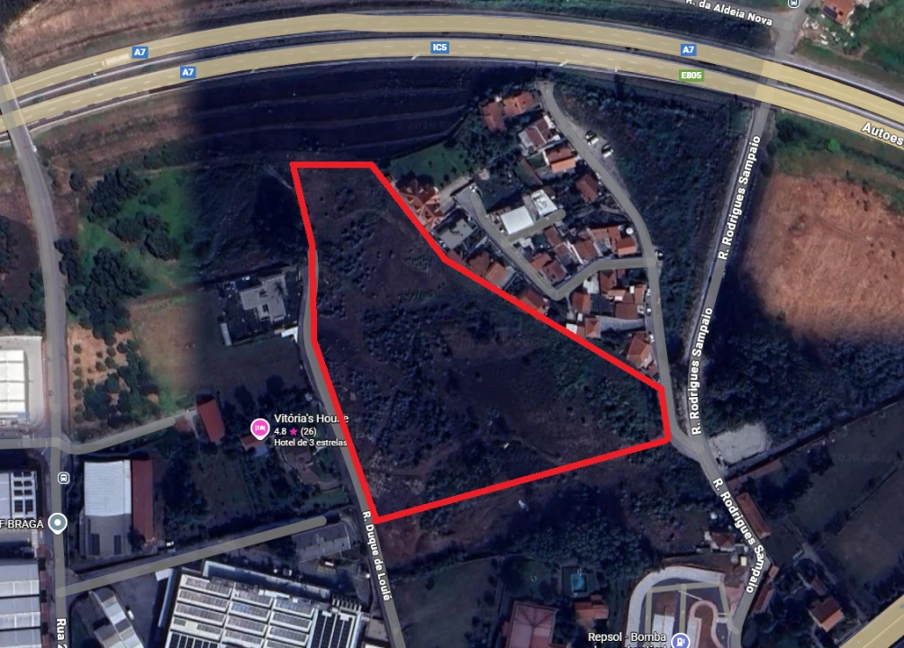 Terreno para Venda em Vila Nova de Famalicão e Calendário Foto 4