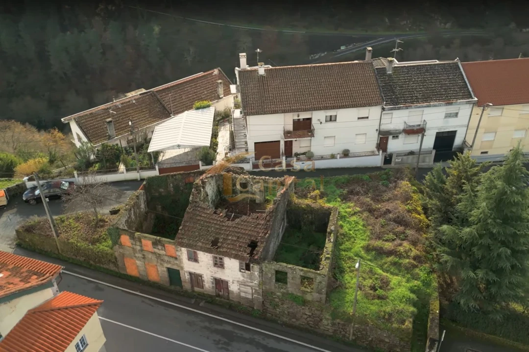 Moradia T5 para Venda em Nossa Senhora da Conceição, São Pedro e São Dinis Foto 1