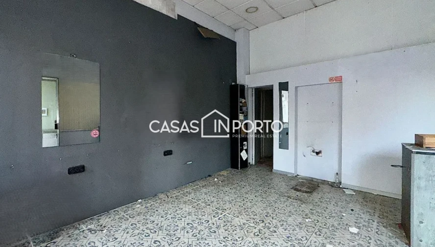 Loja para Venda em Cedofeita, Santo Ildefonso, Sé, Miragaia, São Nicolau e Vitória Foto 9