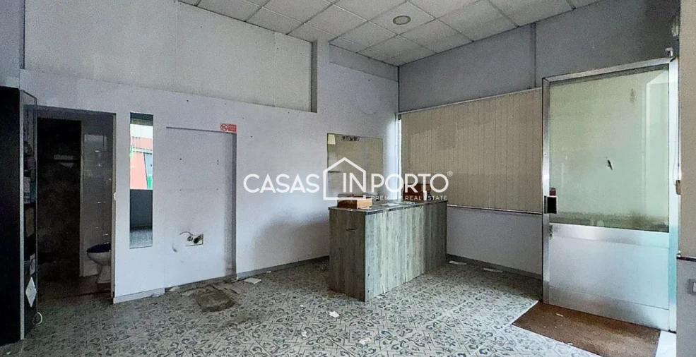 Loja para Venda em Cedofeita, Santo Ildefonso, Sé, Miragaia, São Nicolau e Vitória Foto 2