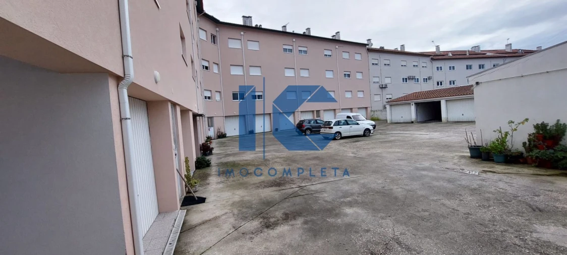 Apartamento T2 para Venda em Oiã Foto 26