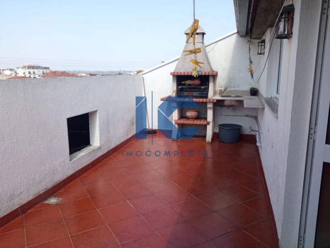 Apartamento T2 para Venda em Oiã Foto 24