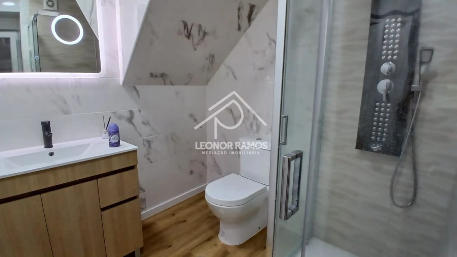 Moradia T3 para Venda em Alcains Foto 14