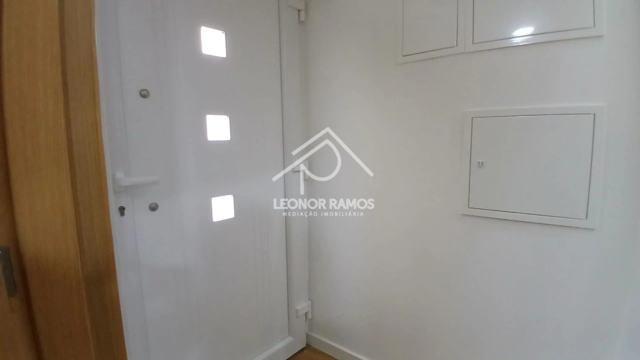 Moradia T3 para Venda em Alcains Foto 24