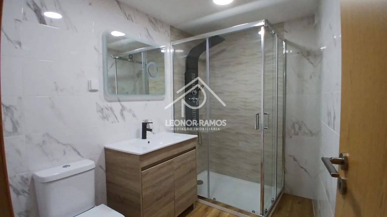 Moradia T3 para Venda em Alcains Foto 20