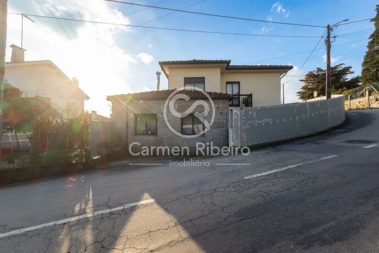 Moradia T3 para Venda em Fornelos