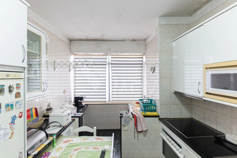 Apartamento T4 para Venda em Lordelo do Ouro e Massarelos Foto 8