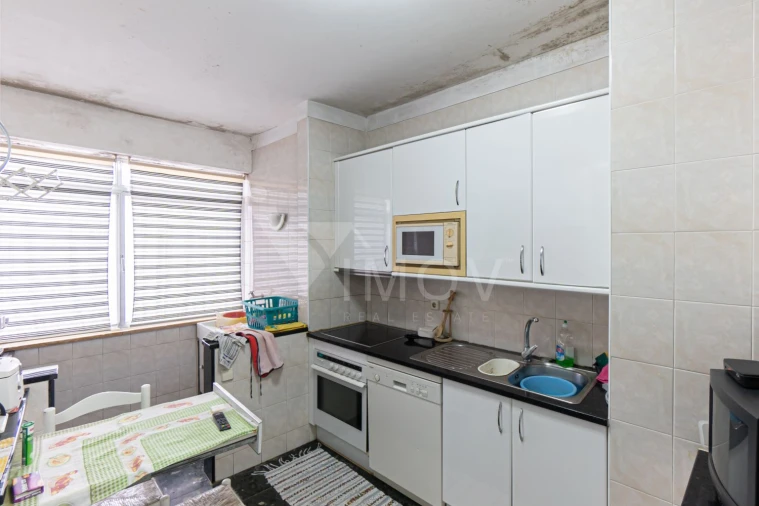 Apartamento T4 para Venda em Lordelo do Ouro e Massarelos Foto 7