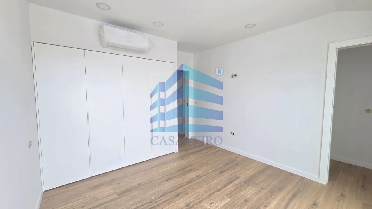 Apartamento T2 para Venda em Gafanha da Nazaré Foto 12