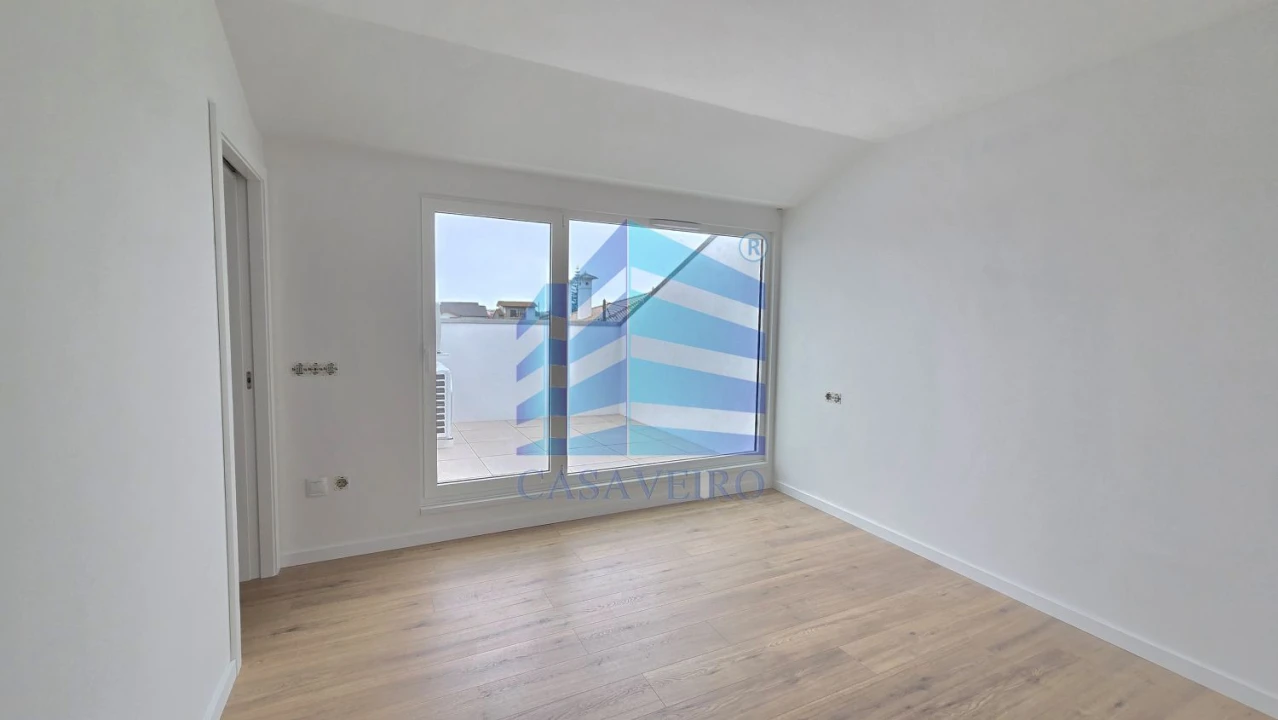 Apartamento T2 para Venda em Gafanha da Nazaré Foto 13