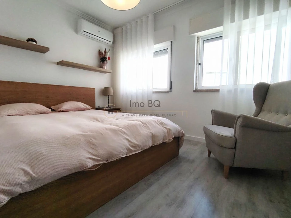 Apartamento T3 para Venda em Póvoa de Santa Iria e Forte da Casa Foto 25