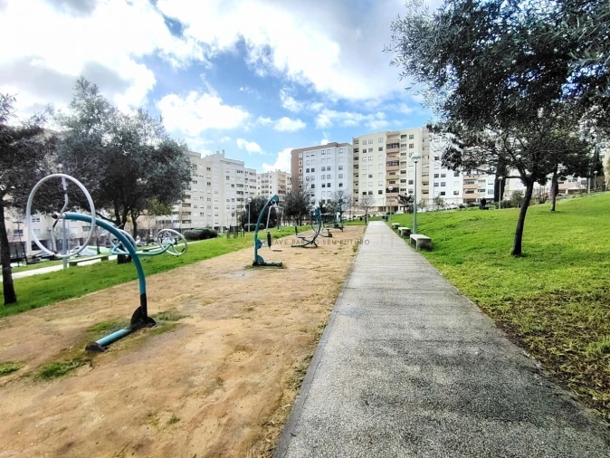 Apartamento T3 para Venda em Póvoa de Santa Iria e Forte da Casa Foto 41