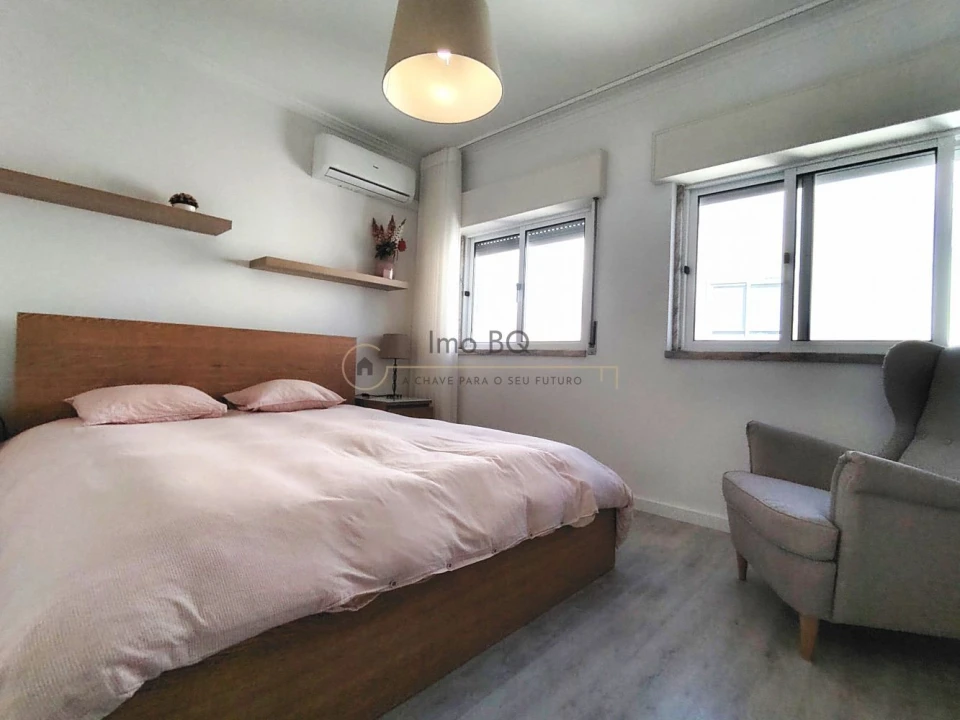 Apartamento T3 para Venda em Póvoa de Santa Iria e Forte da Casa Foto 24