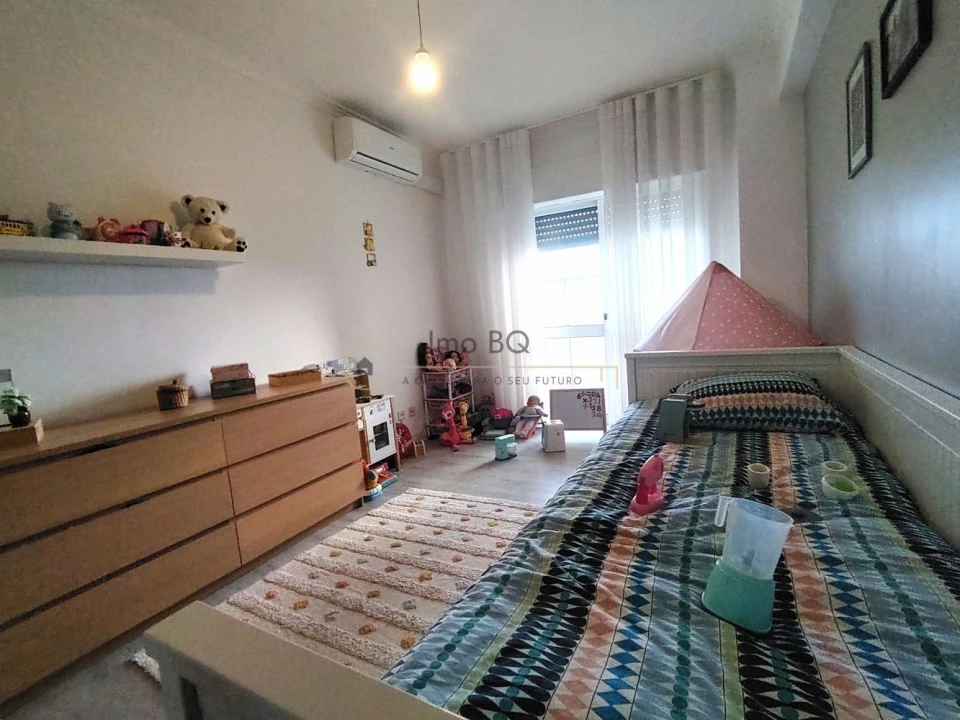 Apartamento T3 para Venda em Póvoa de Santa Iria e Forte da Casa Foto 15