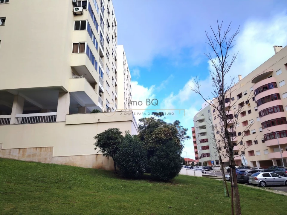 Apartamento T3 para Venda em Póvoa de Santa Iria e Forte da Casa Foto 38