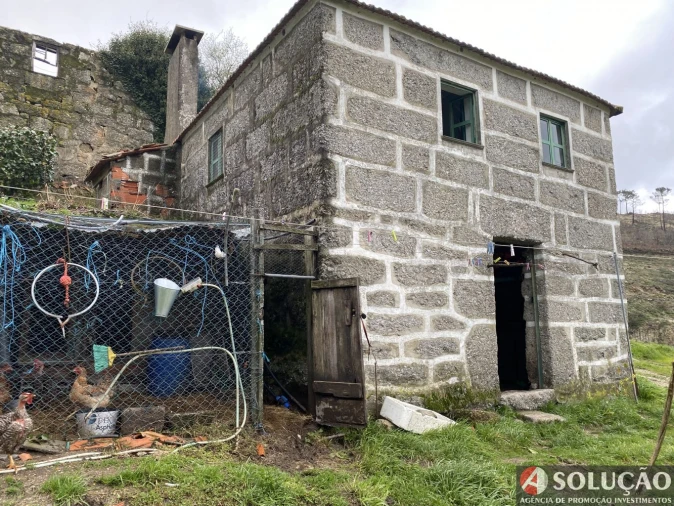 Moradia T2 para Venda em Resende Foto 3