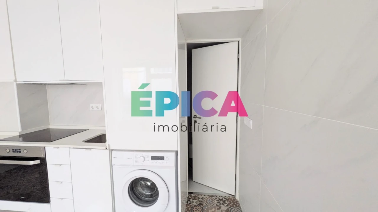 Loja para Arrendamento em Campo de Ourique Foto 12