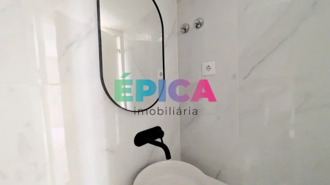 Loja para Arrendamento em Campo de Ourique