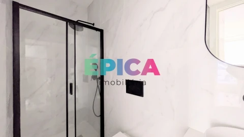 Loja para Arrendamento em Campo de Ourique