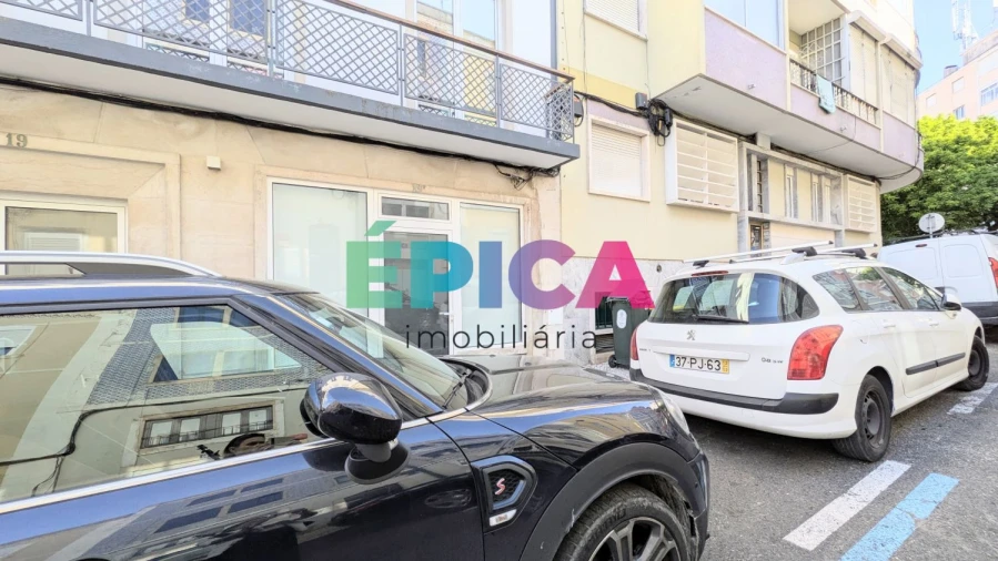 Loja para Arrendamento em Campo de Ourique Foto 29