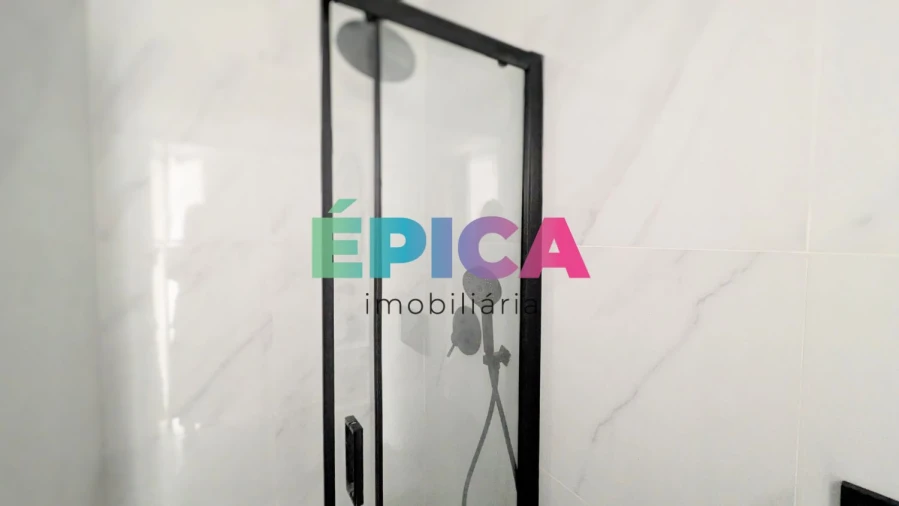 Loja para Arrendamento em Campo de Ourique Foto 21