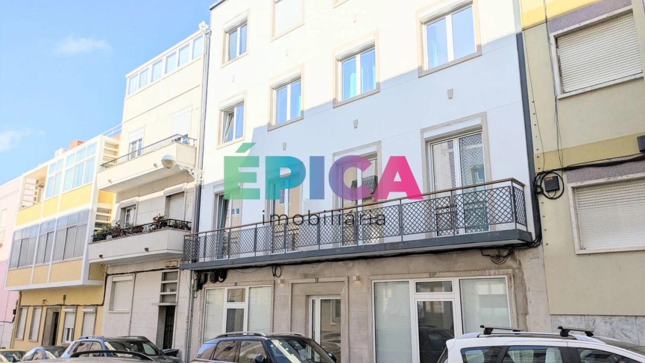 Loja para Arrendamento em Campo de Ourique Foto 32