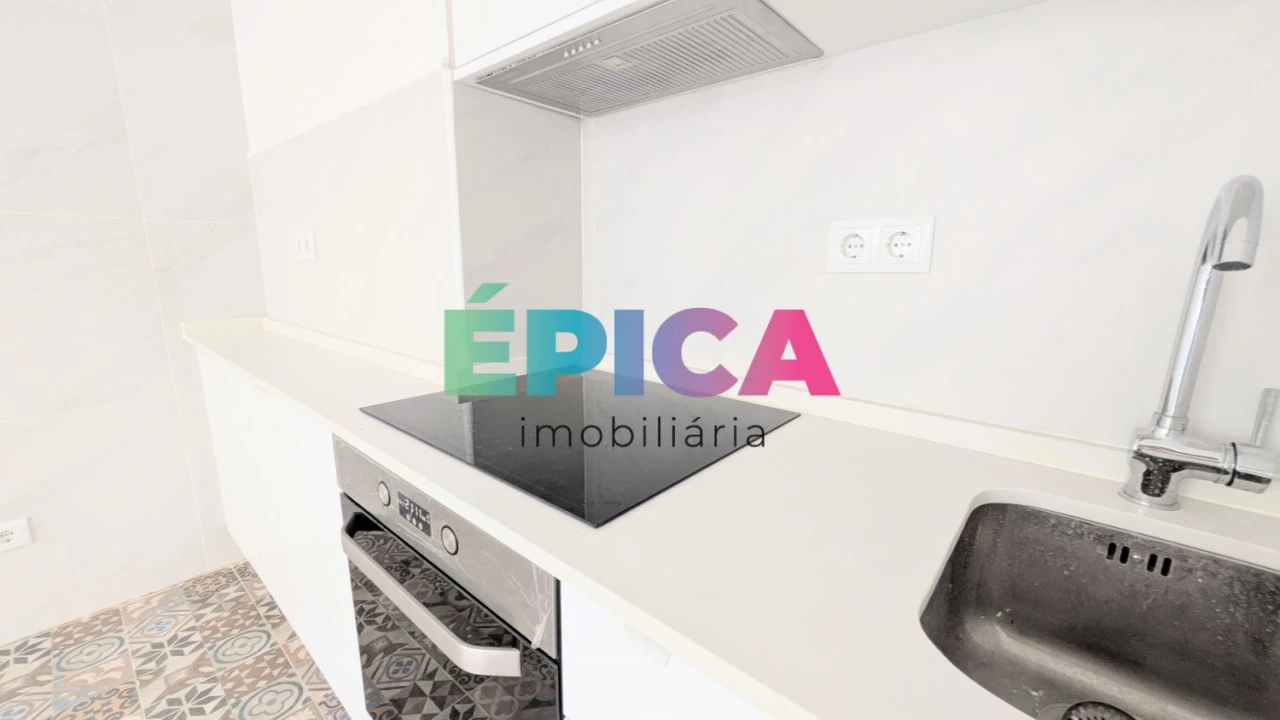 Loja para Arrendamento em Campo de Ourique Foto 10