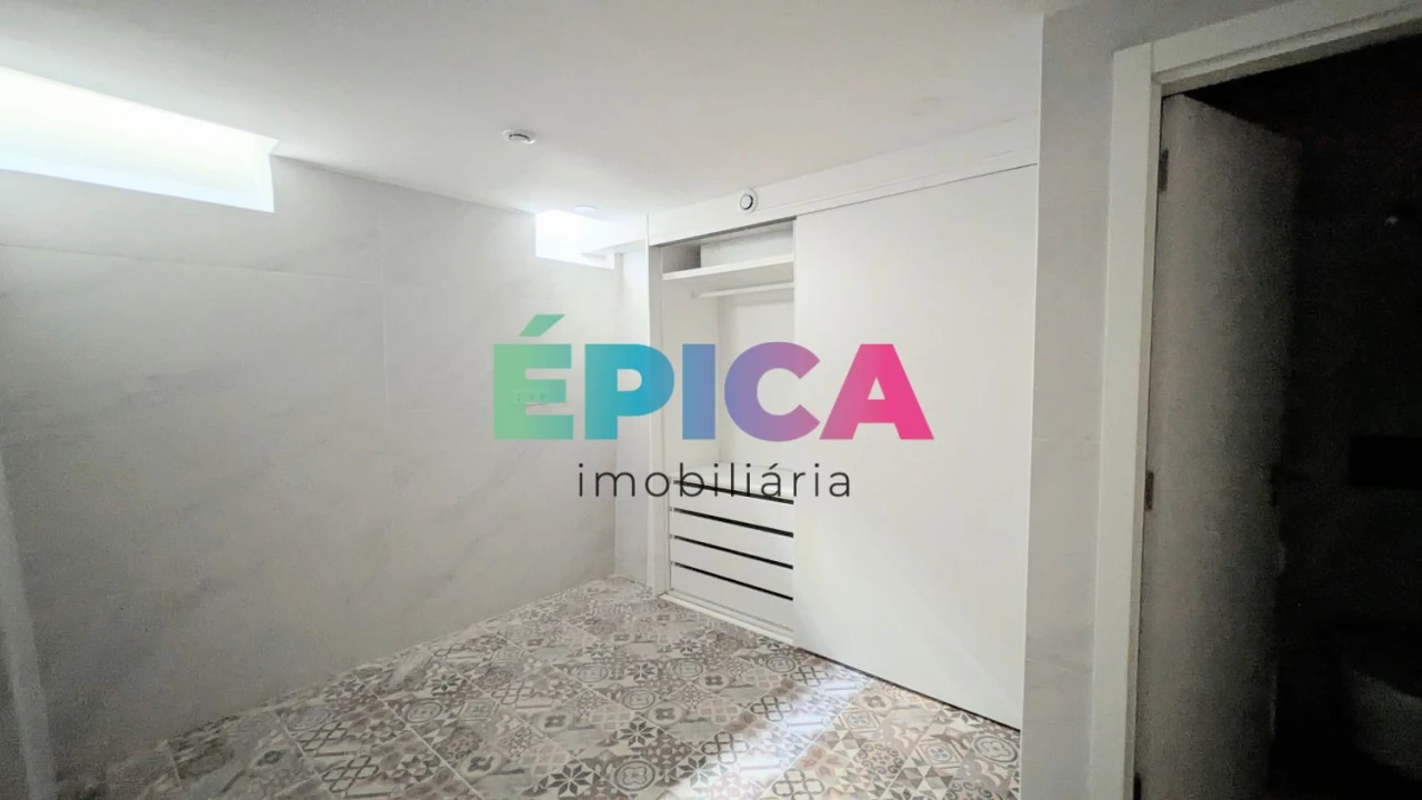 Loja para Arrendamento em Campo de Ourique Foto 13