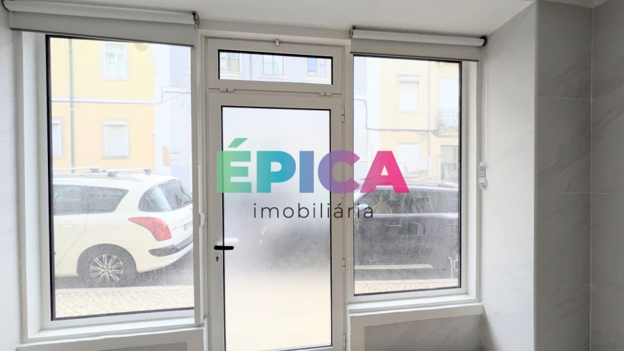 Loja para Arrendamento em Campo de Ourique