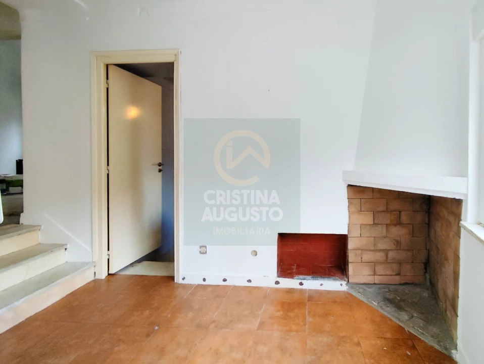 Moradia T3 para Venda em Póvoa de Rio de Moinhos e Cafede Foto 6