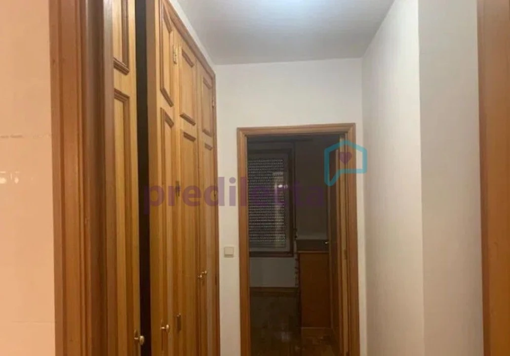 Apartamento T1 para Arrendamento em Paranhos Foto 12