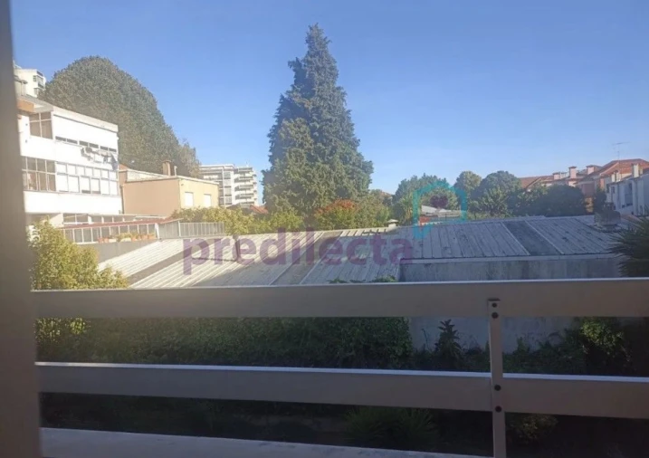 Apartamento T1 para Arrendamento em Paranhos Foto 17