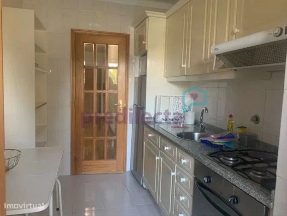 Apartamento T1 para Arrendamento em Paranhos Foto 10