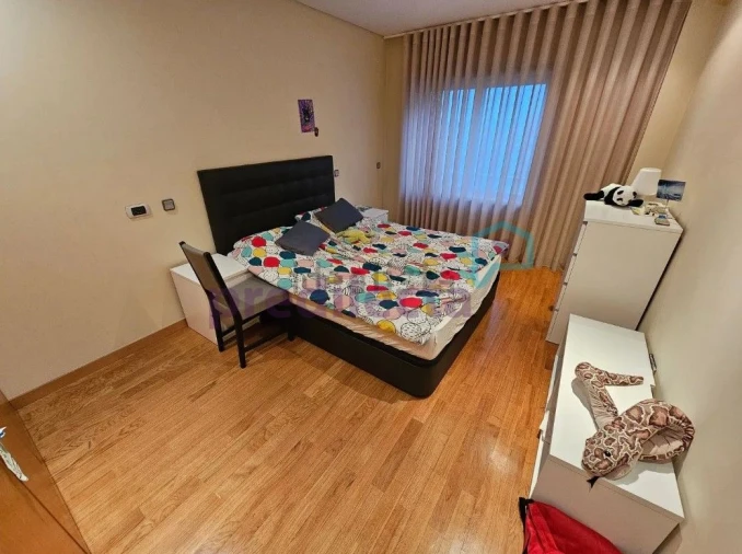 Apartamento T2 para Arrendamento em Rio Tinto Foto 8