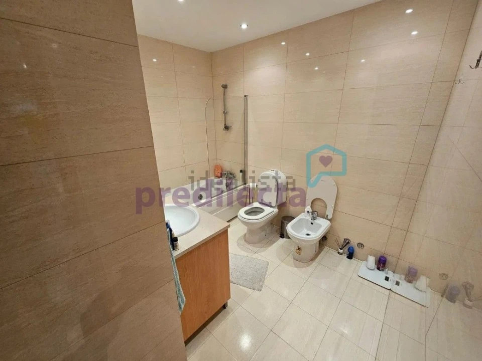 Apartamento T2 para Arrendamento em Rio Tinto Foto 13