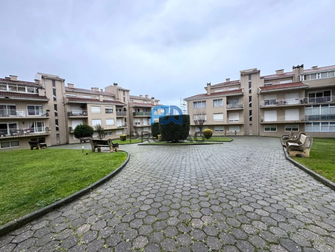 Apartamento T2 para Venda em Gulpilhares e Valadares Foto 1