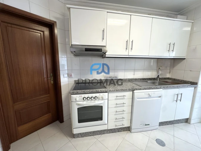 Apartamento T2 para Venda em Gulpilhares e Valadares Foto 33