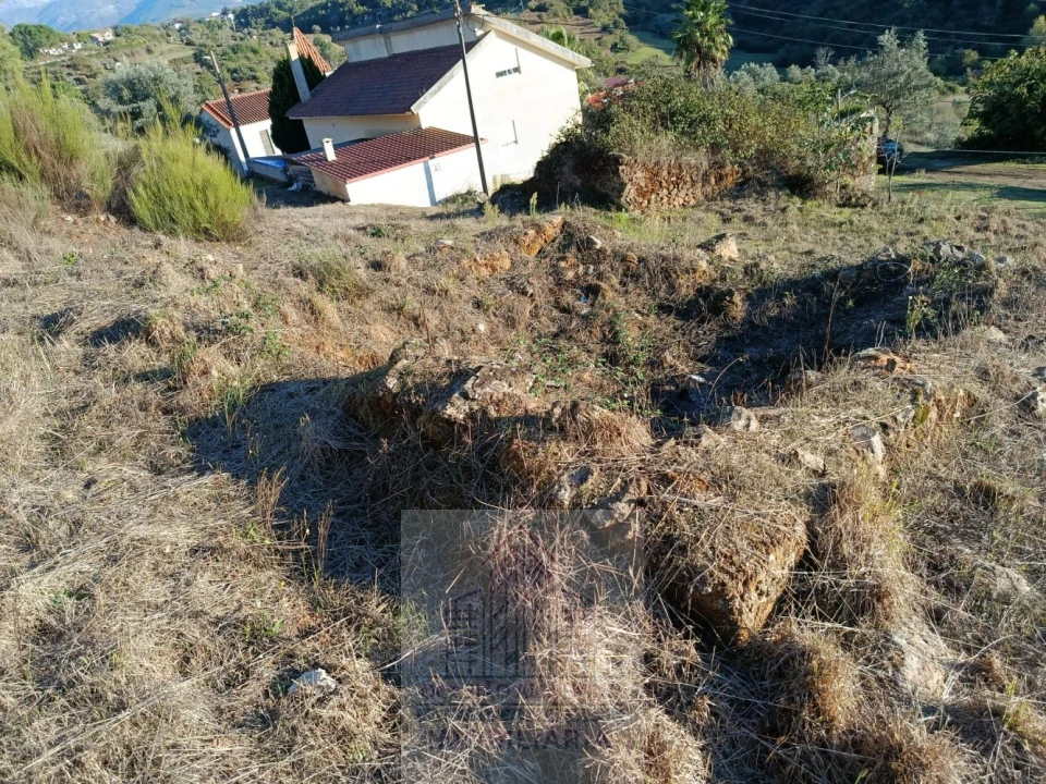 Terreno para Venda em Carragozela e Várzea de Meruge Foto 15