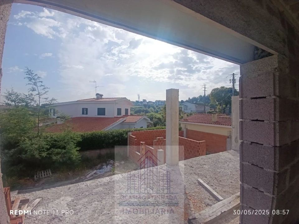 Moradia T3 para Venda em Oliveira do Hospital e São Paio de Gramaços Foto 3