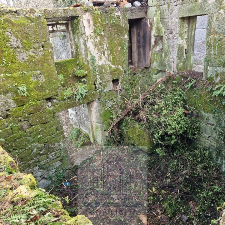 Moradia T2 para Venda em Castro Daire Foto 16