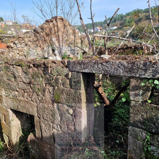 Moradia T2 para Venda em Castro Daire Foto 5