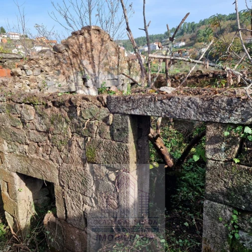 Moradia T2 para Venda em Castro Daire Foto 5