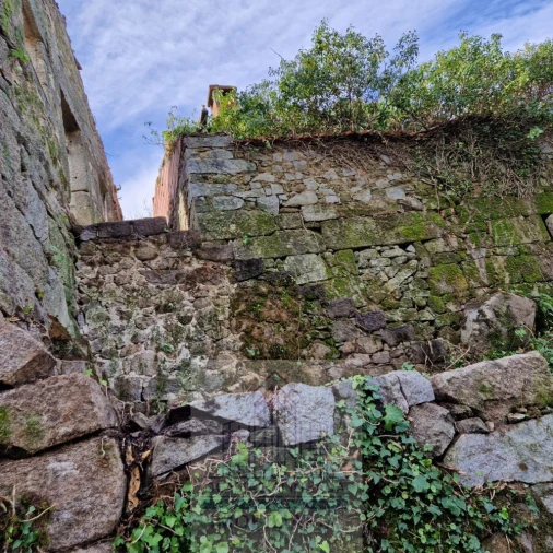 Moradia T2 para Venda em Castro Daire Foto 9