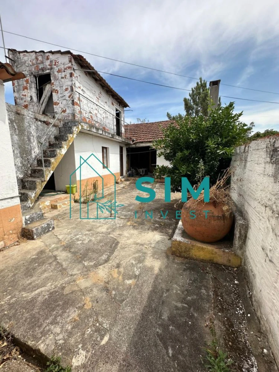 Moradia T1 para Venda em Azoia de Cima e Tremês Foto 19